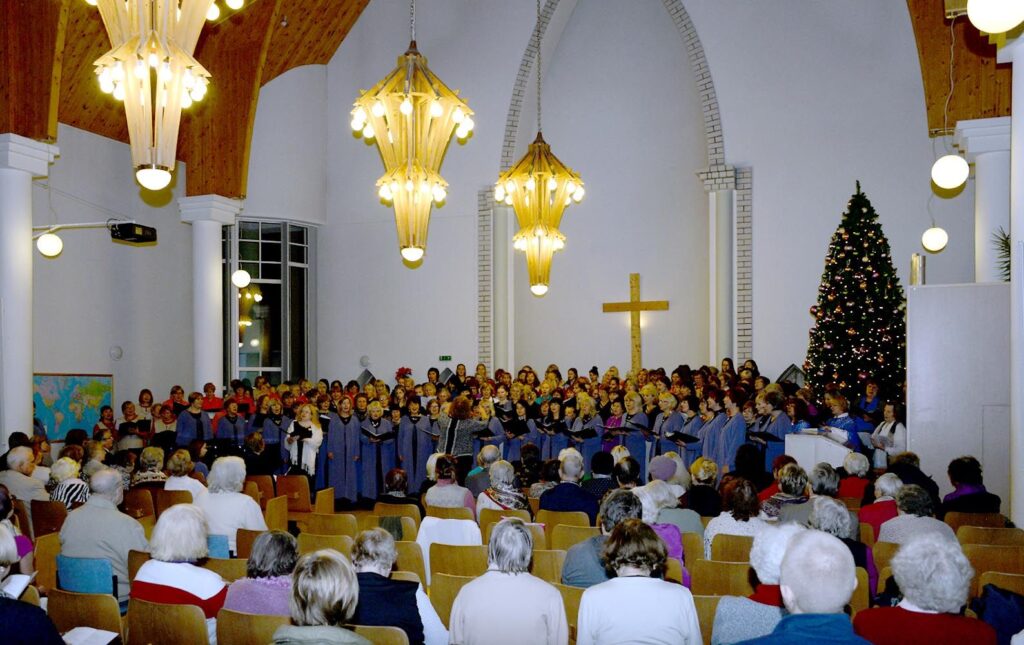Tartu Tartumaa Nais Neidudekooride Advendikontsert 2015 012